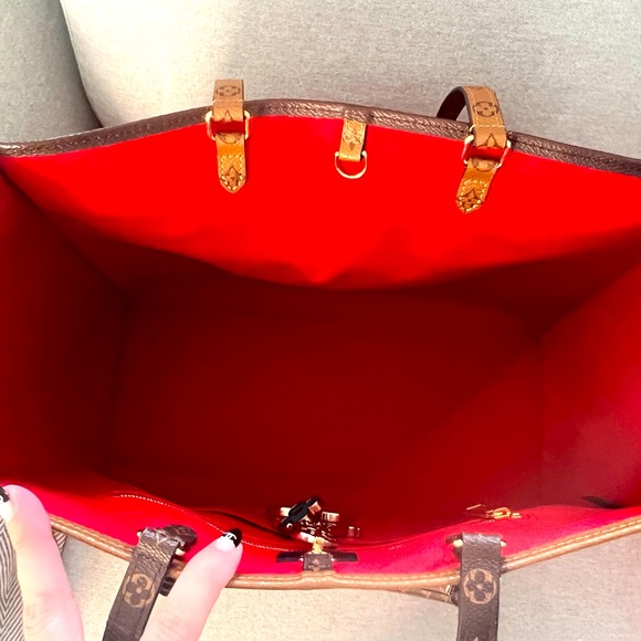 Beautiful Louis Vuitton Reverse On the go GM tote bag! - Picture 13 of 14